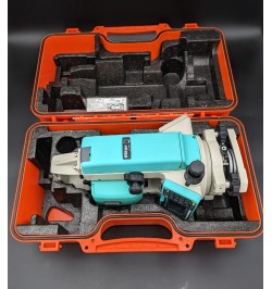 Nikon NPL 322 5 Reflectorless Prism Total Station 